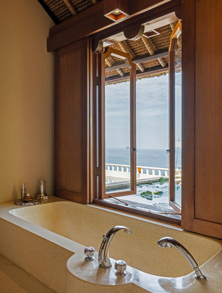 Amankila, Indonesia - Accomodation, Suite, Bathtub