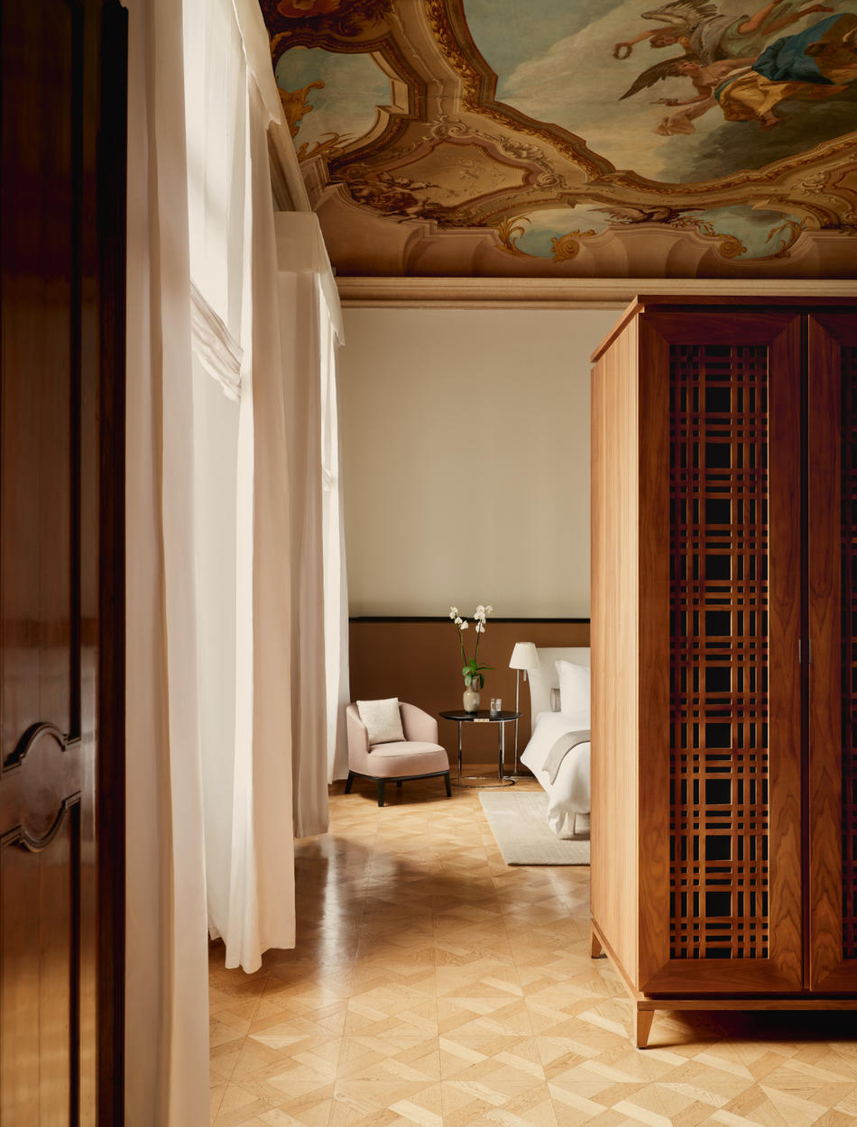 Aman Venice, Italy - Accommodation Papadopoli Stanza Canal Grande Bedroom